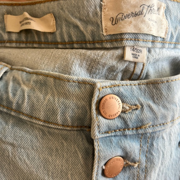 Universal Thread Light Blue Denim Jeans - Picture 3 of 3